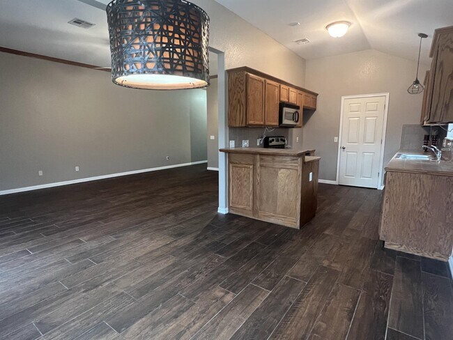 Building Photo - 15920 Korie Dr