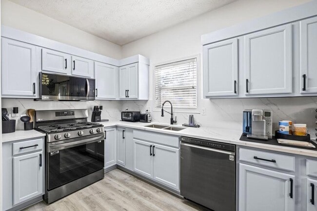 Building Photo - 1514 Park Grove Dr