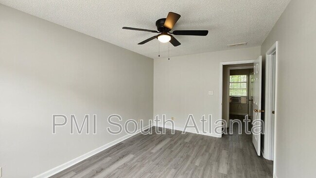 Building Photo - 1848 Carrington Dr
