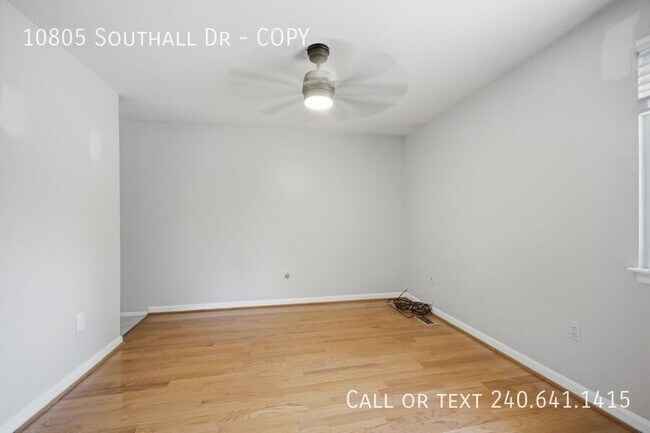 Building Photo - 10805 Southall Dr