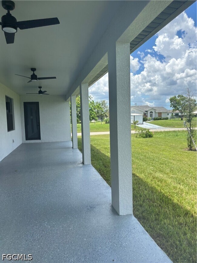 Building Photo - 1314 NW 14th Ave