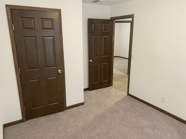 Building Photo - 3 Bedroom House in McLean!