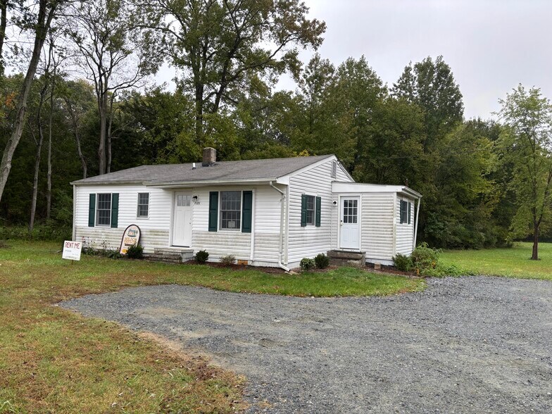 Primary Photo - 7121 Quaker Neck Rd