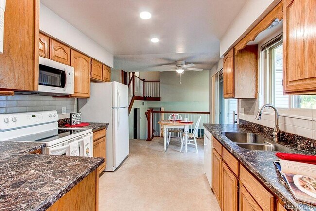 Building Photo - 1357 S Oswego Ct