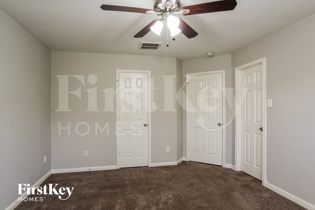 Building Photo - 3543 Garrison Run Dr