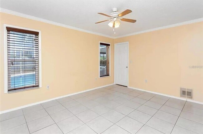 Building Photo - 244 Myrtle Ct