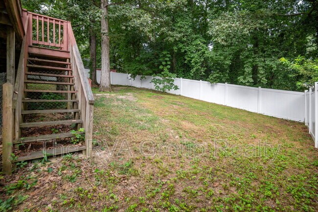 Building Photo - 4718 Mason Dale Dr