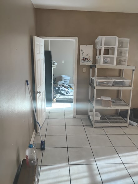 Building Photo - 3012 Louisiana Ave Pkwy