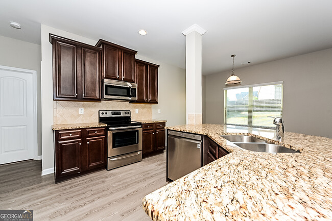 Building Photo - 1591 Pressley Ln