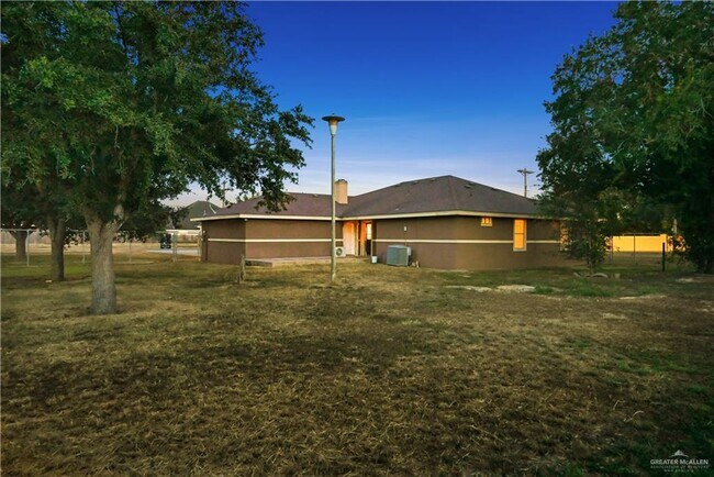 Building Photo - 805 S Mon Mack Rd