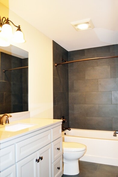 Building Photo - 277/279 North Street