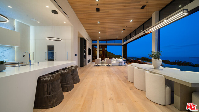 Building Photo - 3881 Puerco Canyon Rd