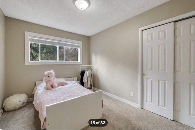 Building Photo - 37110 5th Ave SW