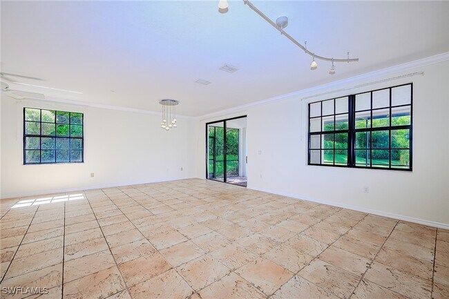Building Photo - 15056 Summit Pl Cir