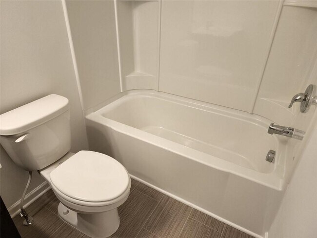 Building Photo - 6145 Langdon Way