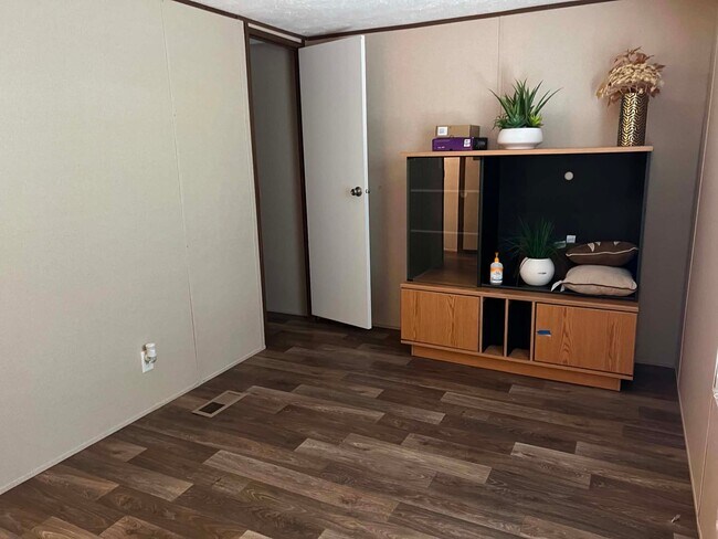 Building Photo - 5516 NC-561