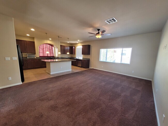 Building Photo - 6386 Tomahawk Mill Ct