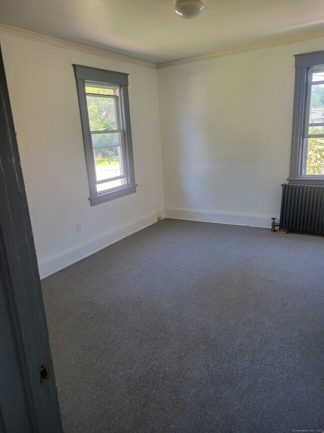 Building Photo - 178 Spruce St