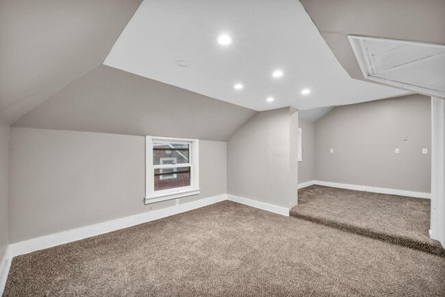 Building Photo - 10920 Granger Rd