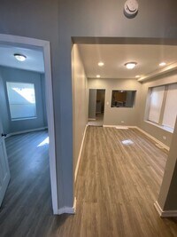 Building Photo - 7314 S University Ave