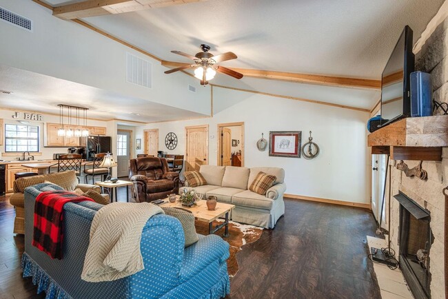 Building Photo - 2531 Recreational Road 3