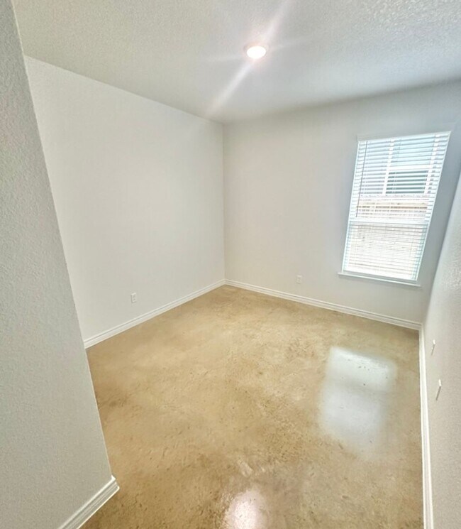 Building Photo - Gorgeous and Modern Duplex in Temple, Tx!