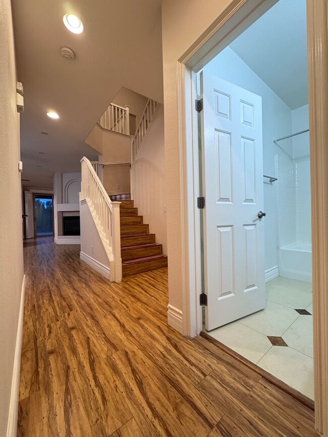 Building Photo - LUXURY LIVING • GOLF COURSE VIEW • GUARD-GATED COMMUNITY