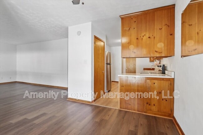 Building Photo - 1405 Todds Ln