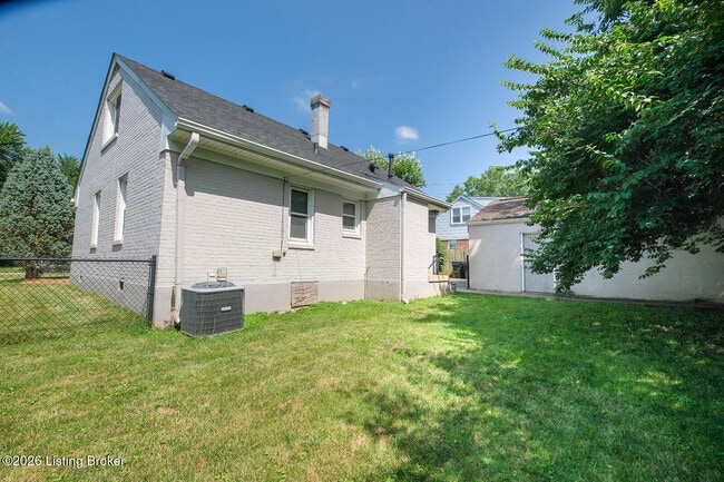 Building Photo - 2510 Browns Ln