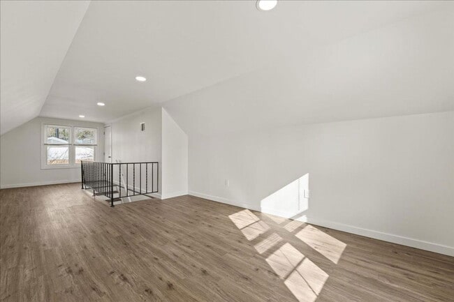 Building Photo - 3068 Worthington Ave