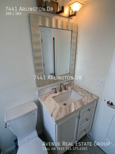 Building Photo - 7441 Arlington Dr