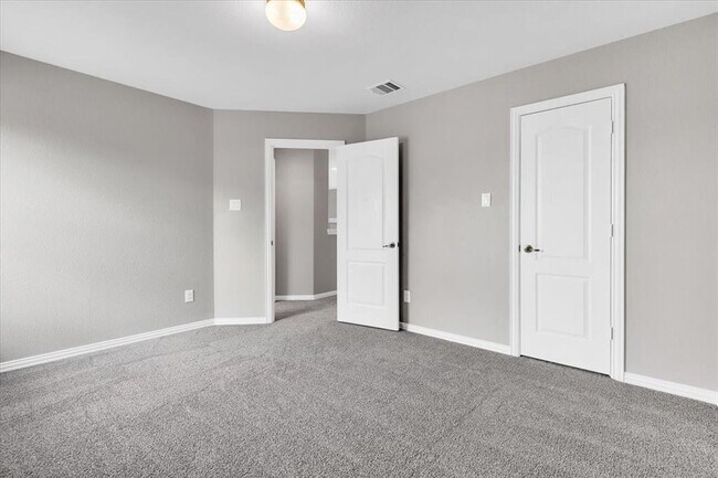 Building Photo - 306 Merlot Dr