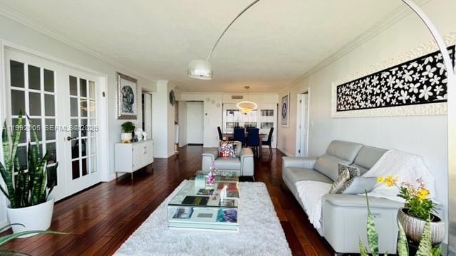 Building Photo - 3731 N Country Club Dr