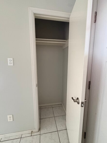 Entry closet 2 - 2921 W Iris Ave