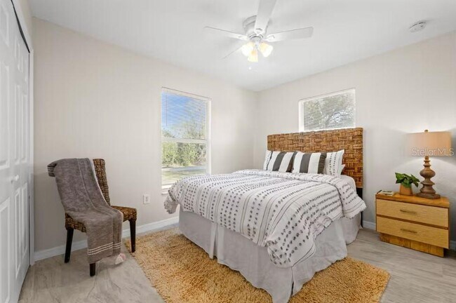 Building Photo - 2715 Lee St