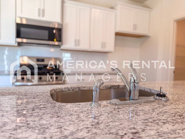 Building Photo - Spacious Two-Story Living at Doss Ferry in Kimberly, AL - Available NOW! DEPOSIT PENDING!!