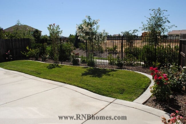 Building Photo - 1367 Indian Runner Dr