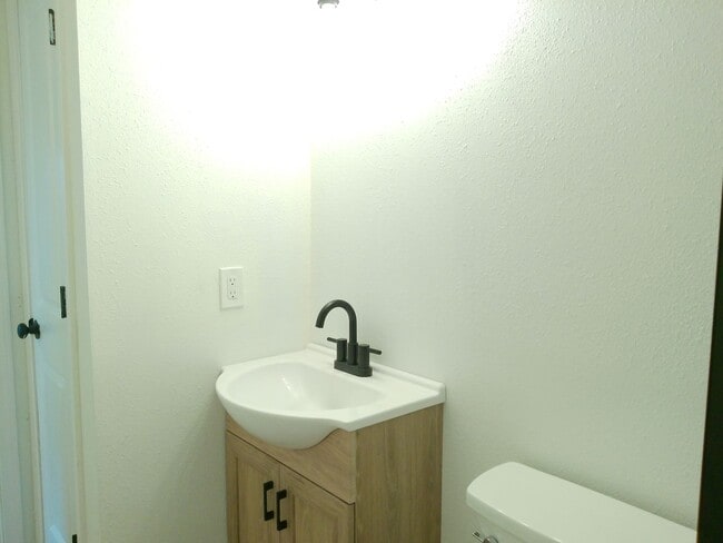 Building Photo - 306 Allison Dr