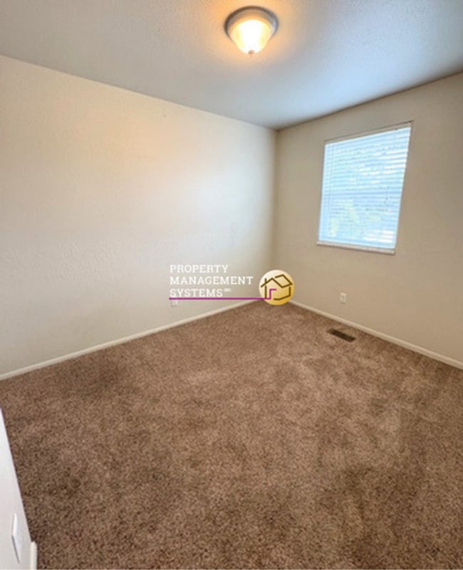 Building Photo - 4 Bedroom Home in Taylorsville!