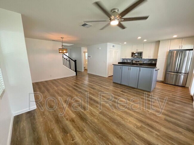 Building Photo - 91-1355-1355 Kaileolea Dr