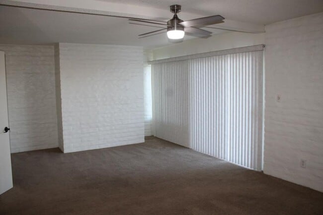 Building Photo - 2Bed/2.5Bath Home in Bonsall w/ a View~ Cl...