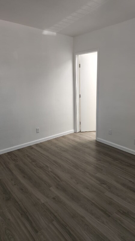 Building Photo - 1311 N Gila St