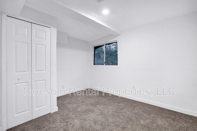 Building Photo - 1920 Leal St