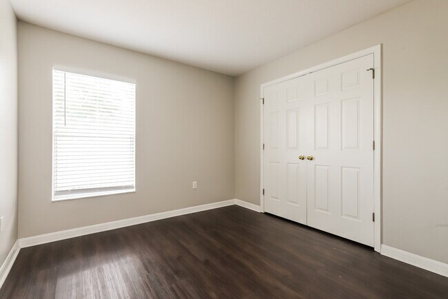Building Photo - 10601 Boyette Creek Blvd
