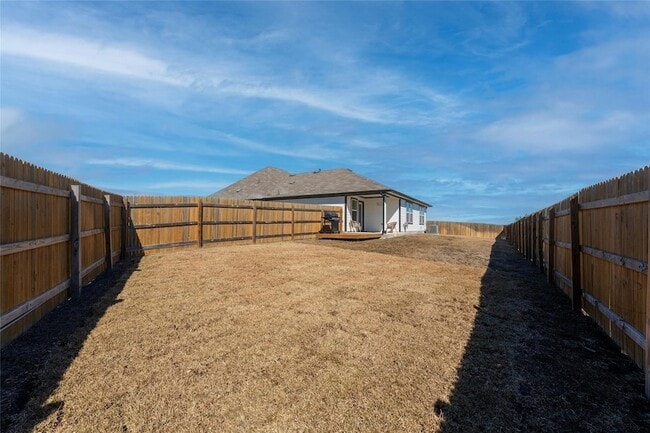 Building Photo - 241 Sweetwater Crk Ln