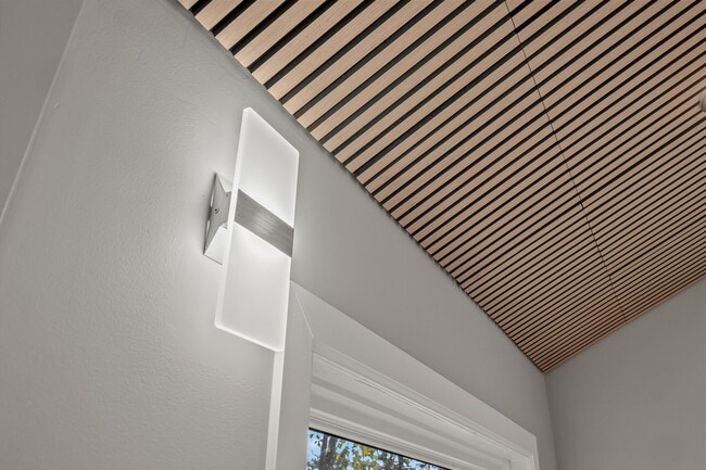 Building Photo - 1935 Maddy Ln