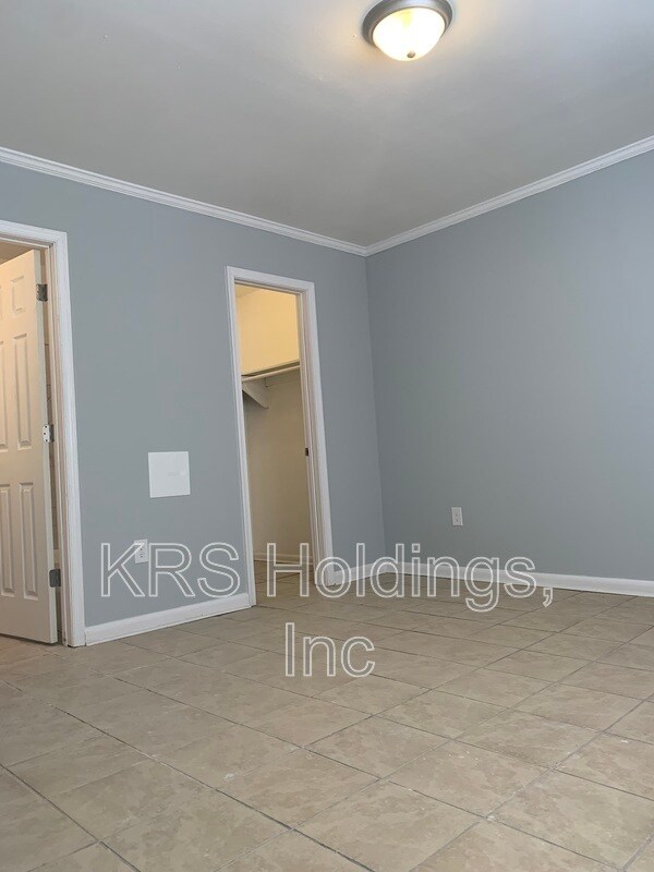 Building Photo - 2425 Alfalfa Ln