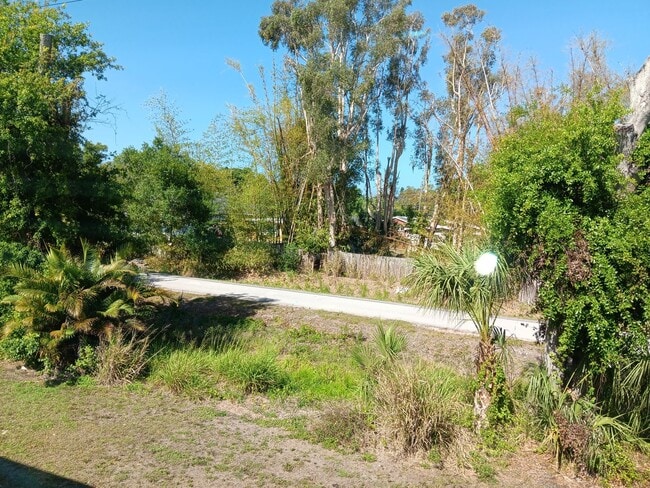 Building Photo - Big space equals big value! Close to Pinellas Trail, beaches & SPC
