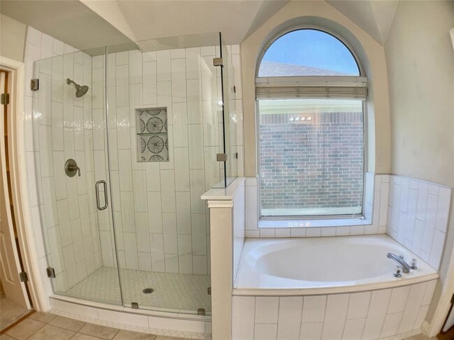 Building Photo - 4409 S Summercrest Loop