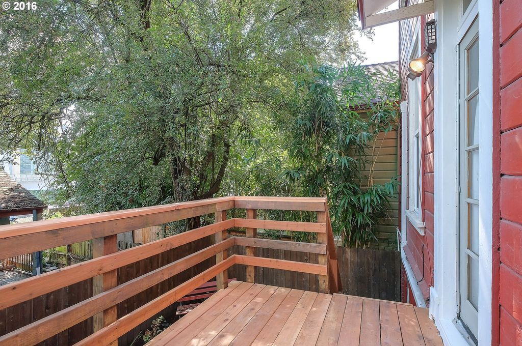 Building Photo - 3206 S Kelly Ave